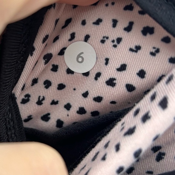 Lululemon Astro Wunder Under Pant, size 6 - Picture 10 of 13